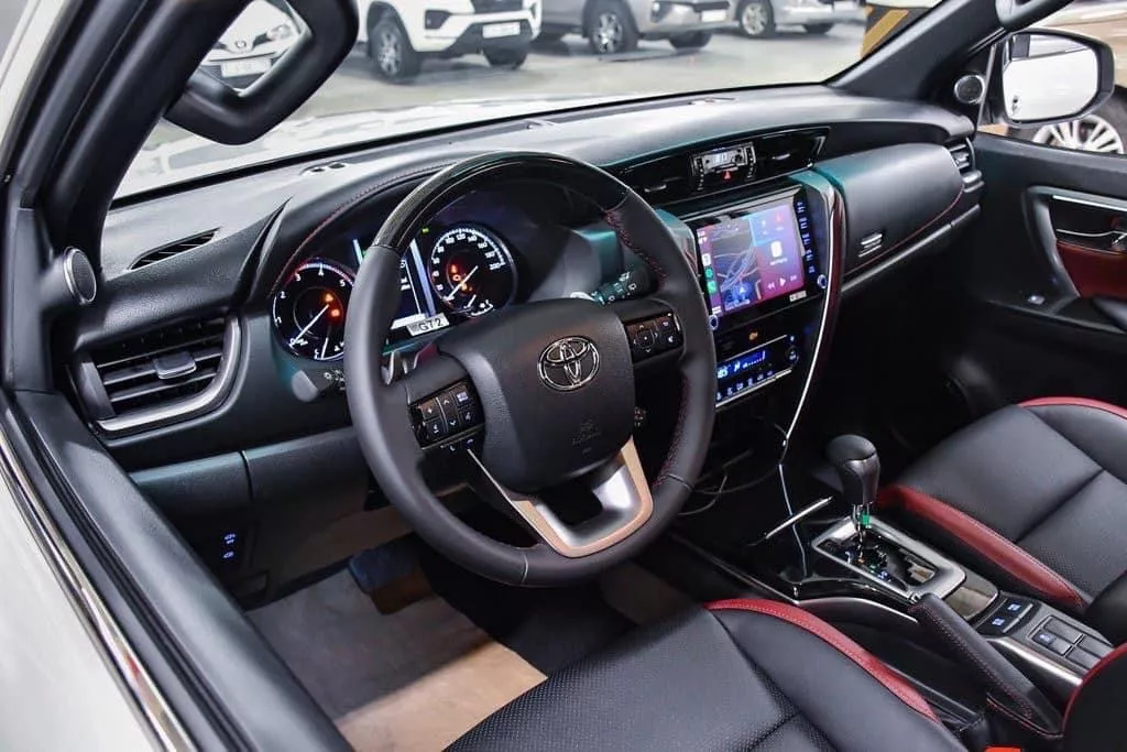 Nội thất Toyota Fortuner