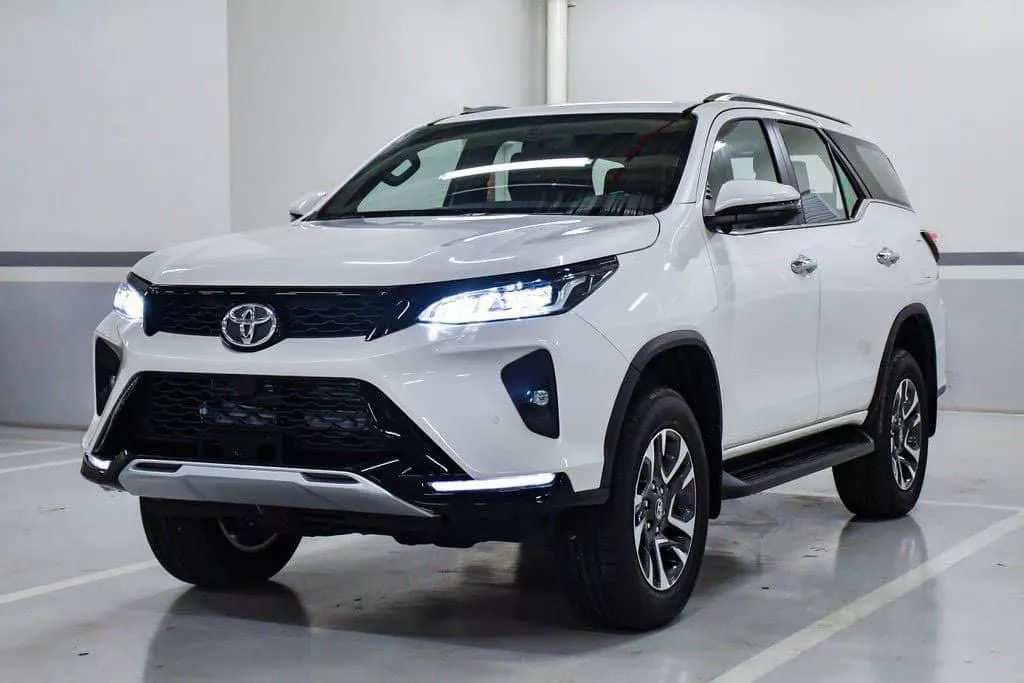 Giá lăn bánh xe Toyota Fortuner - Khuyến mãi Toyota Fortuner