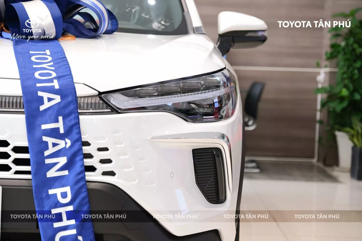 Cụm Đèn Trước Toyota Corolla Cross 2025