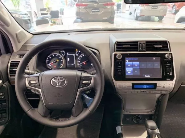 Vô lăng Toyota Land Cruiser Prado