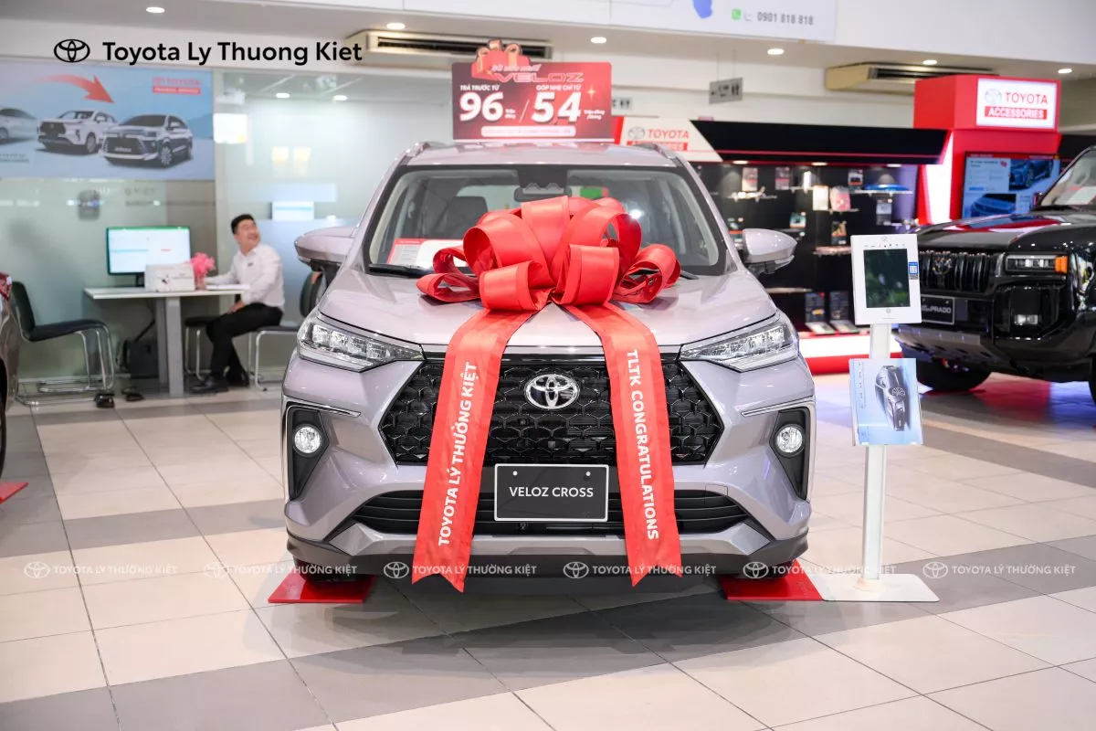 Ngoại Thất Toyota Veloz Cross 2024