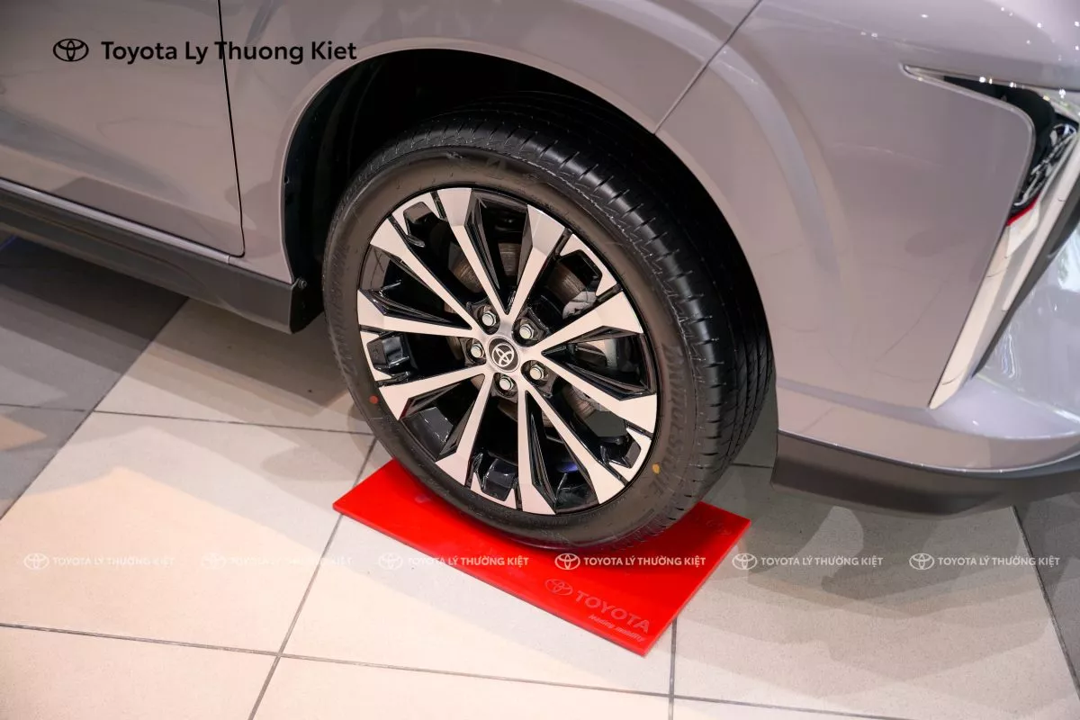 Mâm Xe Toyota Veloz Cross 2024