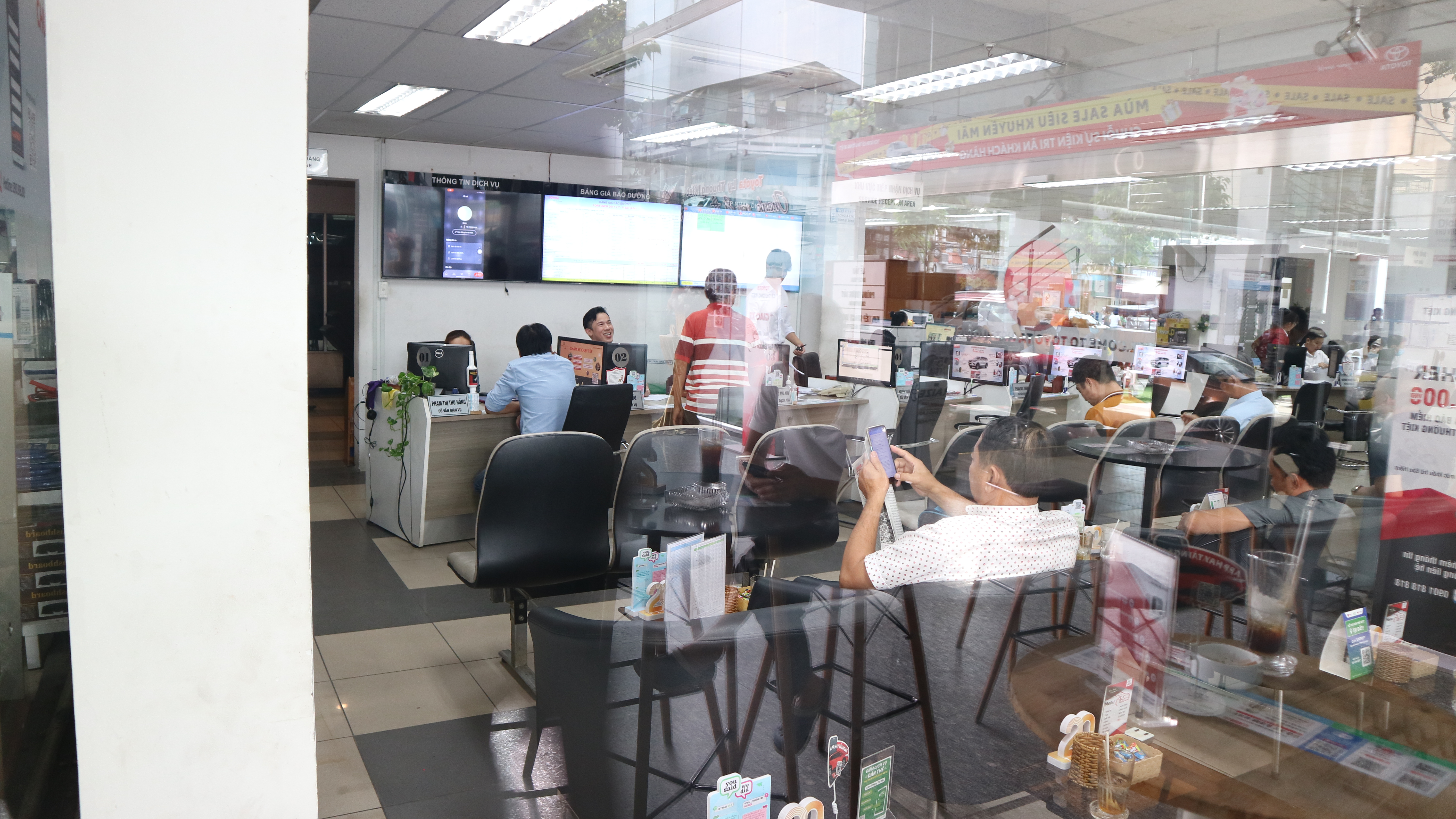 Có Nên Bảo Dưỡng Xe Ở Hãng?
