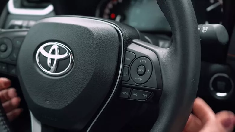 You Are Currently Viewing Hướng Dẫn Cách Sử Dụng Cruise Control Trên Xe Ô Tô
