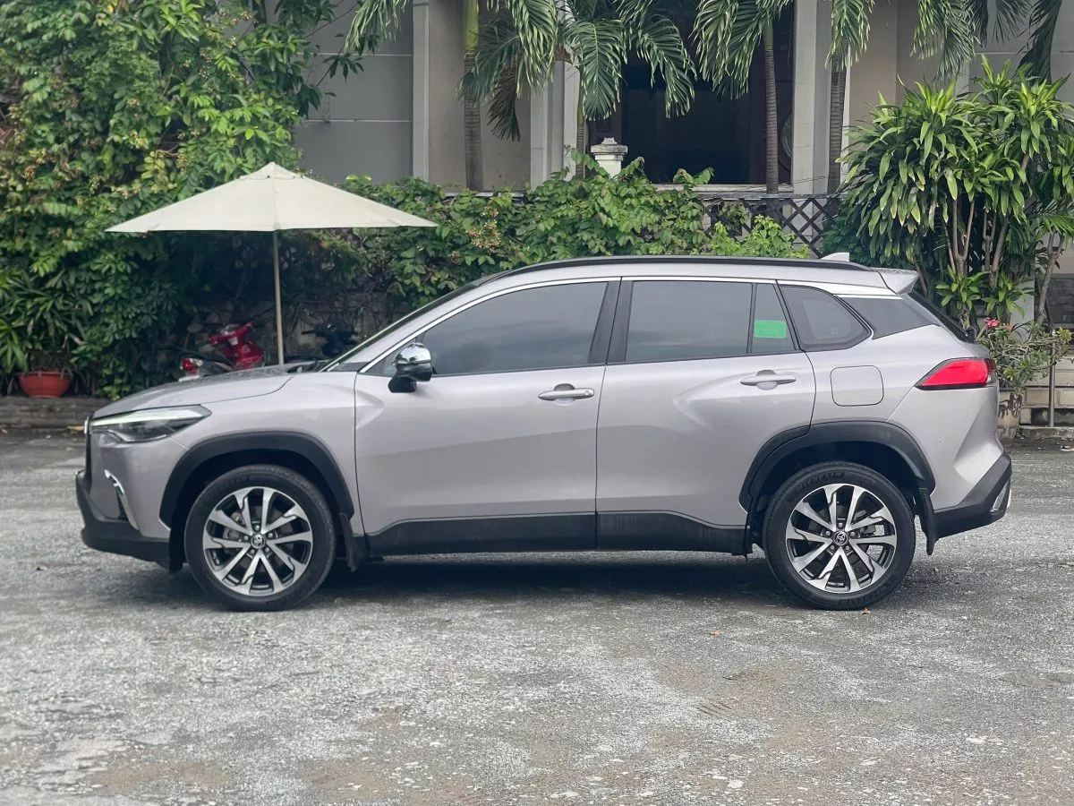 Toyota Corolla Cross 1.8V 2022 3 Toyota Corolla Cross 1.8V 2022 - Ảnh 3